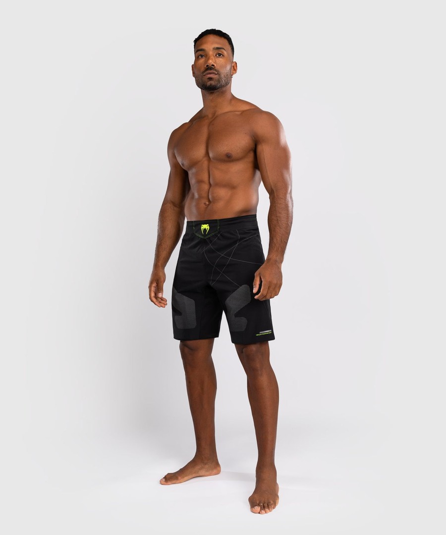 venum training camp 4.0 fight shorts - svartneongrønn