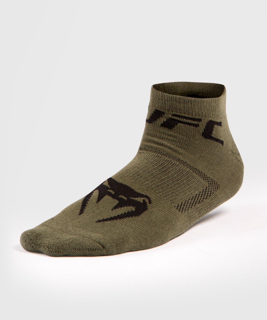 ufc venum authentic fight week unisex performance sokker sett med 2 – khaki