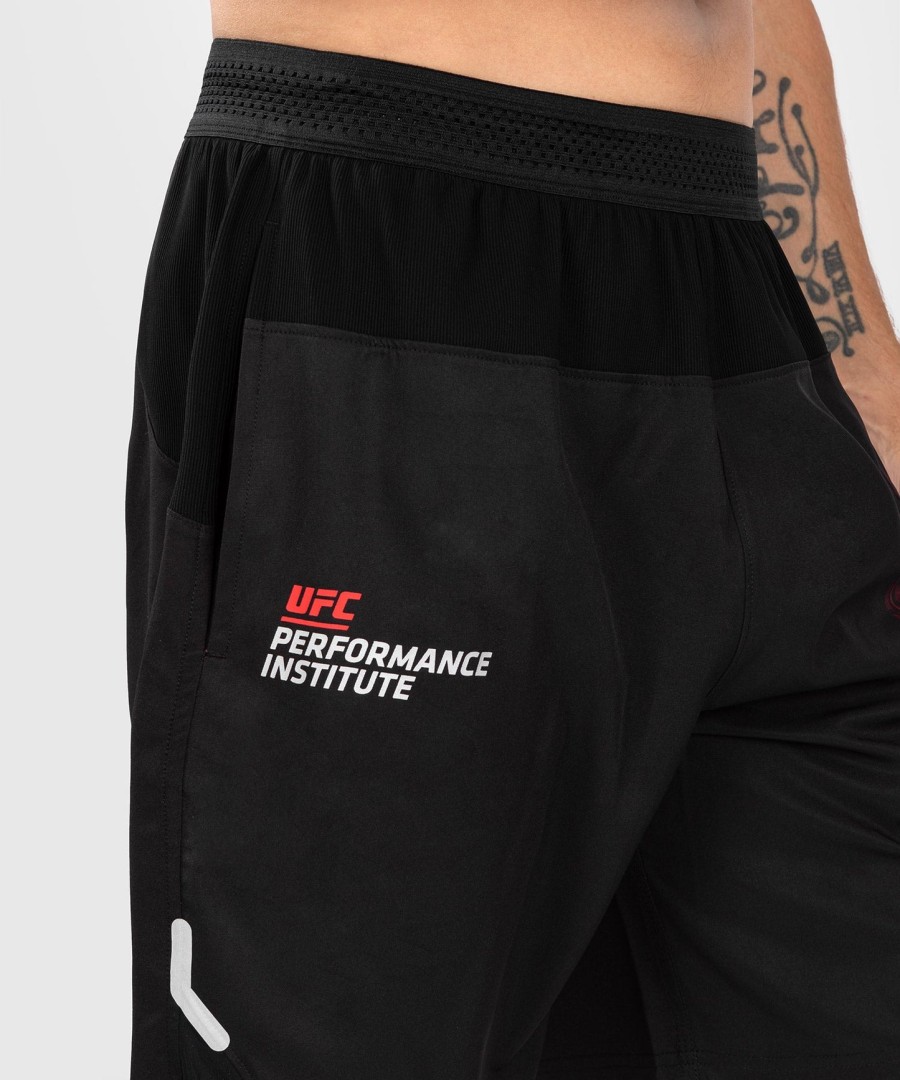 ufc venum performance institute 2.0 herre performance shorts - svartrød
